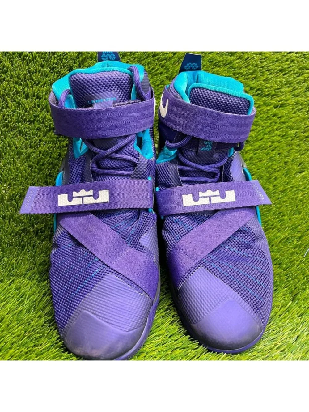 Nike LeBron Soldier 9 Mens Size 12.5 Purple Athletic Basketball Shoes Sneakers